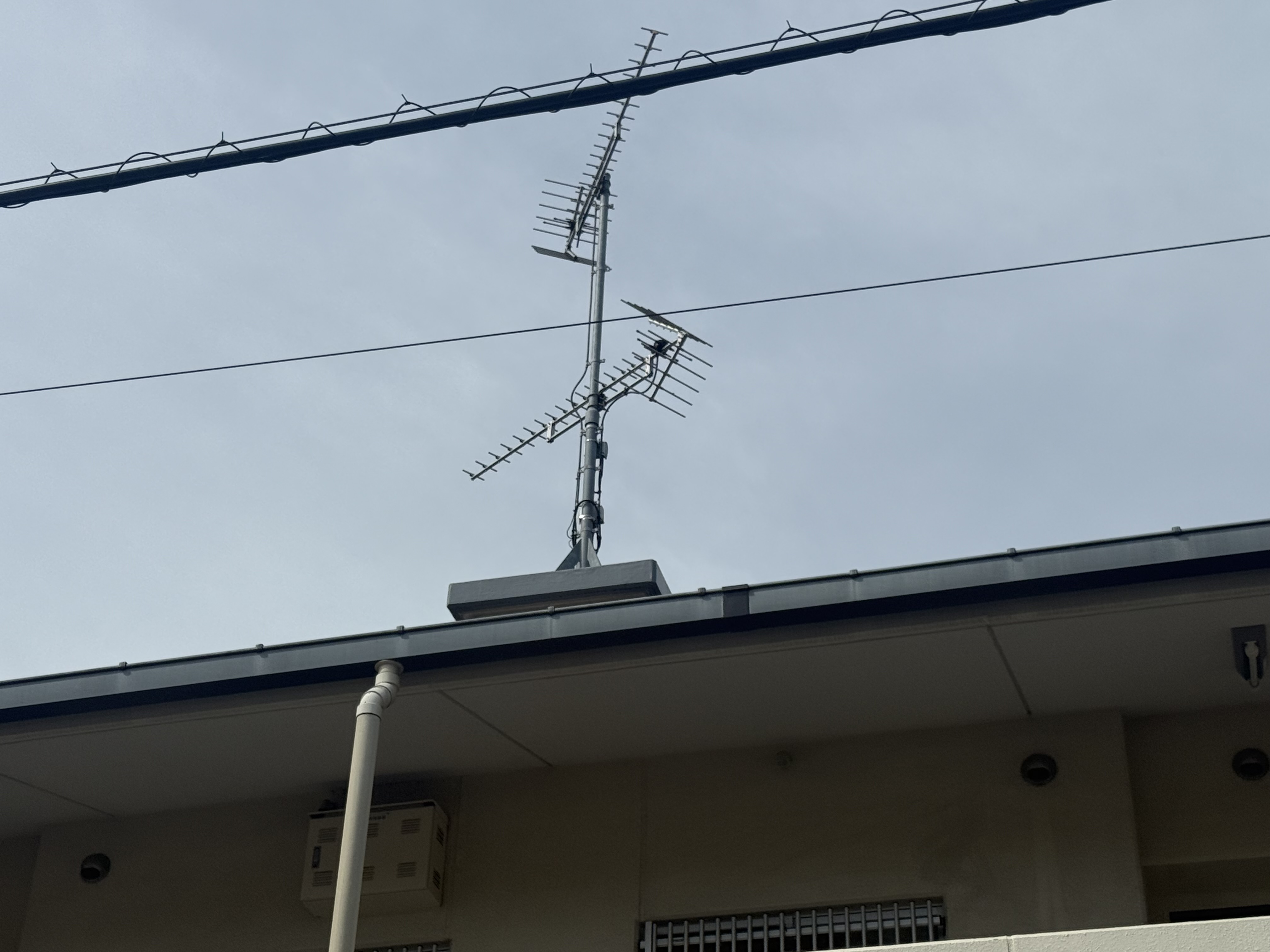 集合住宅のアンテナ工事1